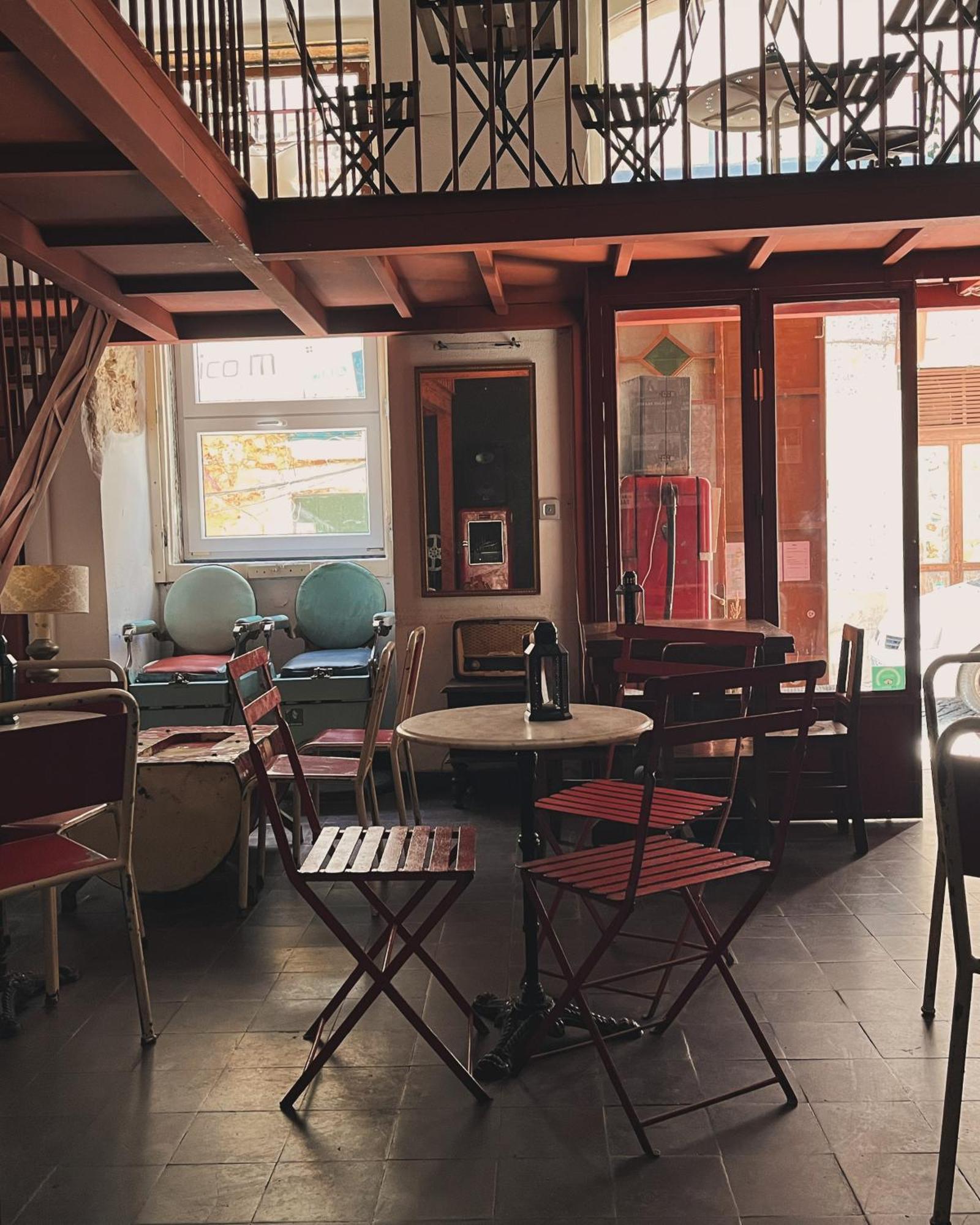 Alface Hall Hostel & Bar Lisboa Extérieur photo