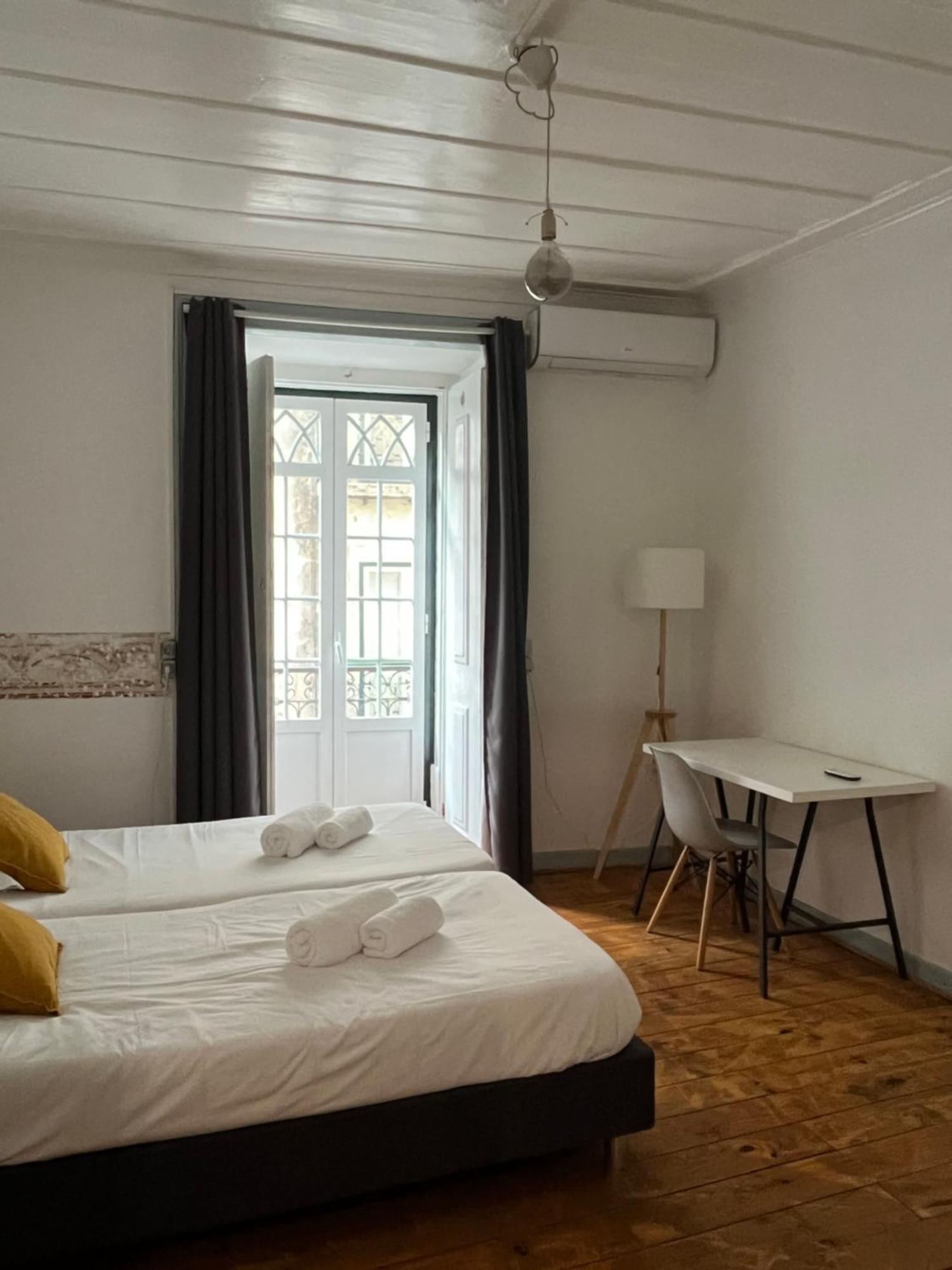 Alface Hall Hostel & Bar Lisboa Extérieur photo